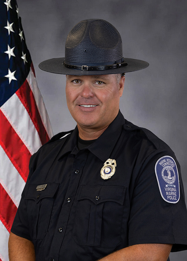 ኦፊሰር ፎረስት ዳሜሮን