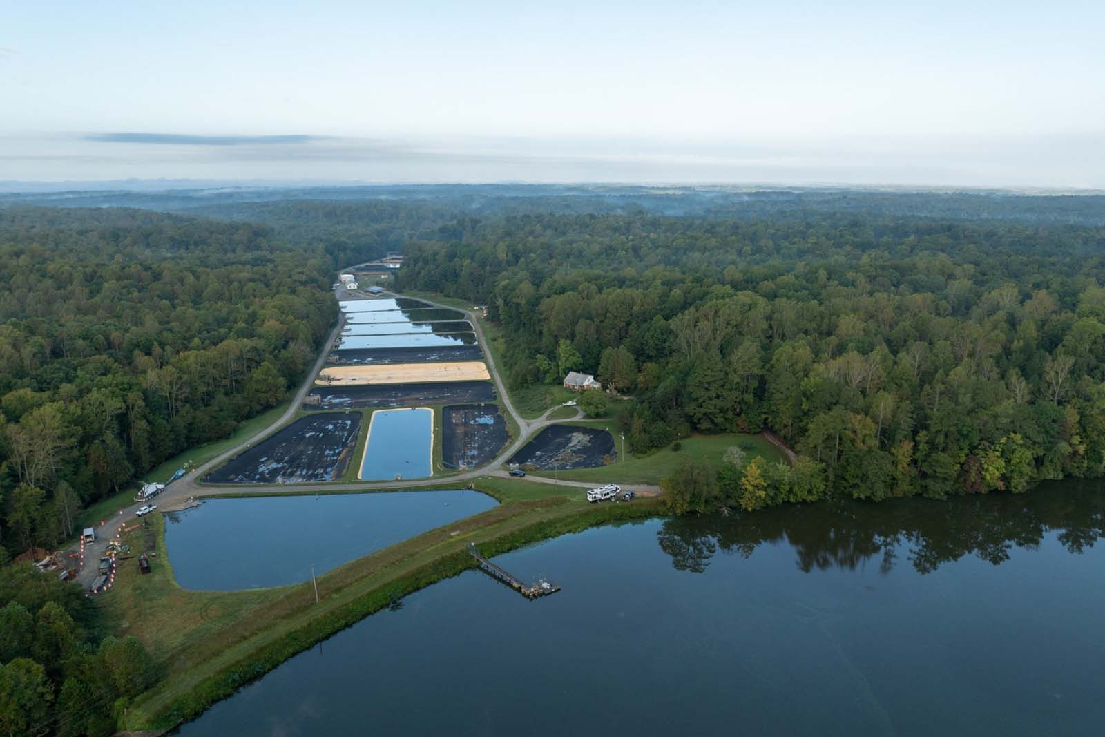 የኪንግ እና የኩዊን ዓሳ ሃቸር የአየር ላይ እይታ